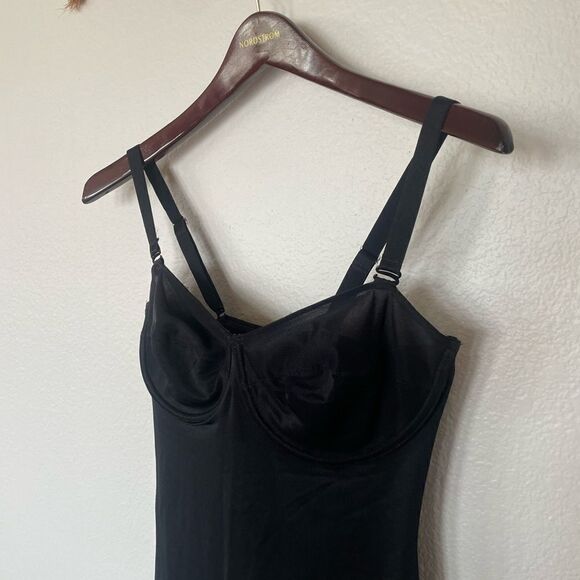Black slip dress - Picture 4 of 4